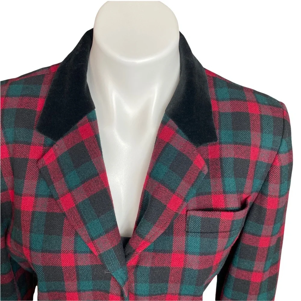 Vintage Red Green Wool Plaid Pendleton Blazer With Velvet Collar - Picture 6 of 13